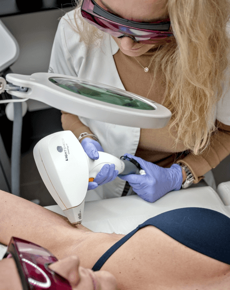 Analyse de votre peau avant une épilation laser